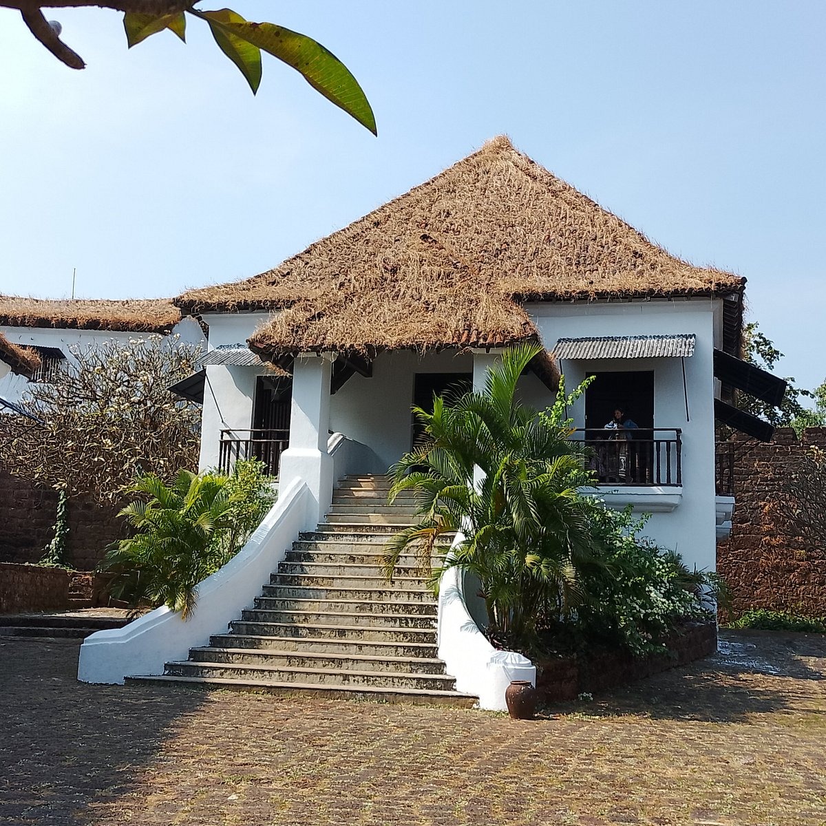 Places To Visit In Goa
Reis Magos Fort
Reis Magos Fort, Goa Overview
Reis Magos Fort is the oldes...