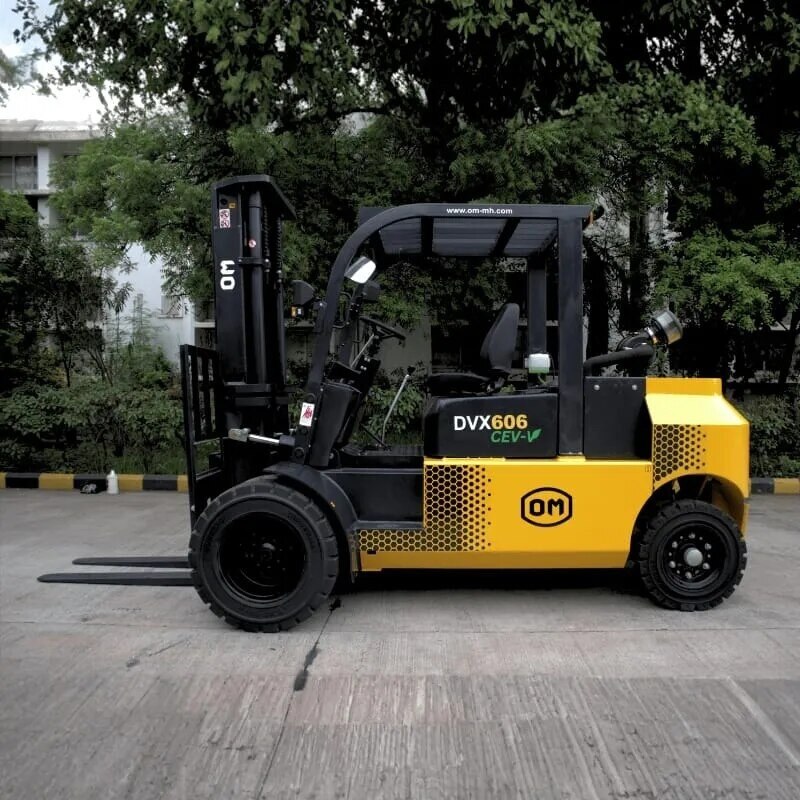 How Diesel Forklifts Improve Heavy Material Movement from Loading to Storage
