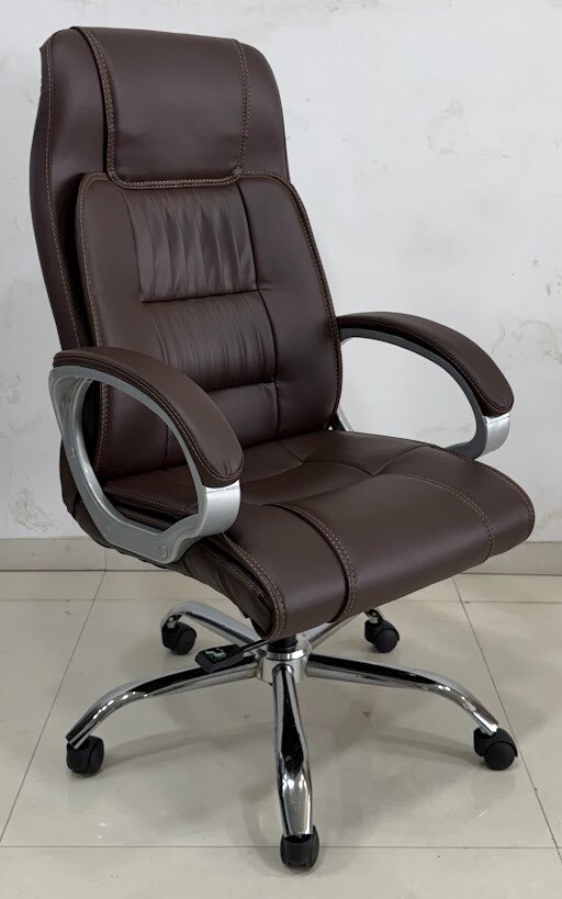 How a Boss Chair Manufacturer Can Help Create Comfortable and Professional Executive Cabins