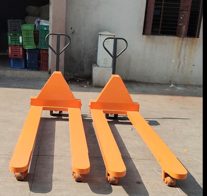 Heavy Duty Hand Pallet Truck Manufacturer in India | Helix Engineers