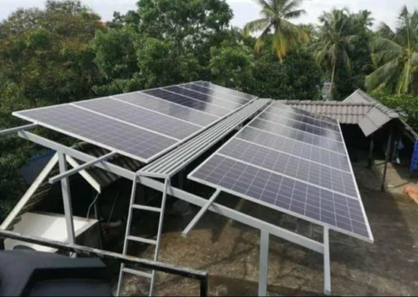 SOLAR POWER SYSTEM NEAR LAW GARDEN, AHMEDABAD