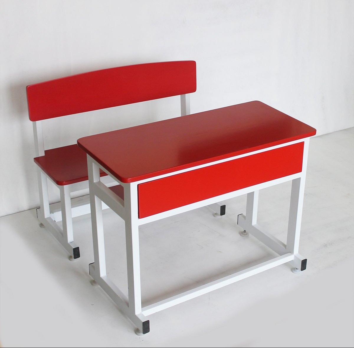 School Furniture In Delhi
