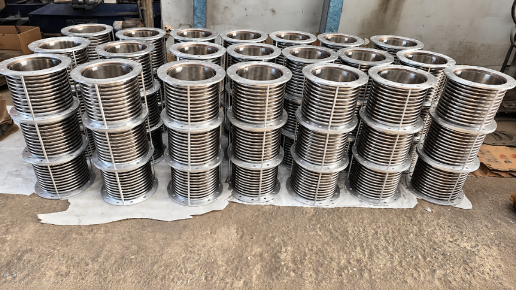 How Hinged Expansion Joints Control Angular Movement in Industrial Piping