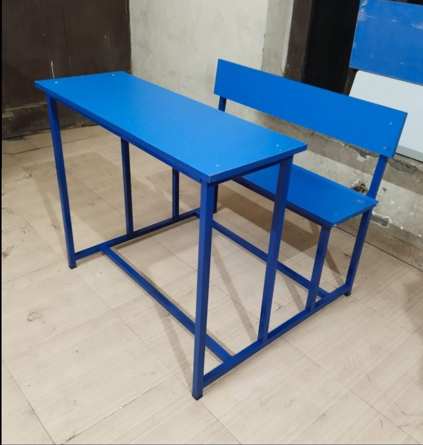BEST SCHOOL DESK MANUFACTURERS IN NOIDA