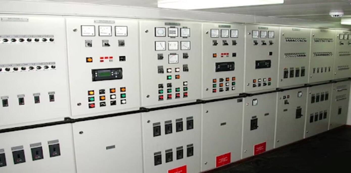 How an MCC Panel Manufacturer Supports Centralized Industrial Motor Control
