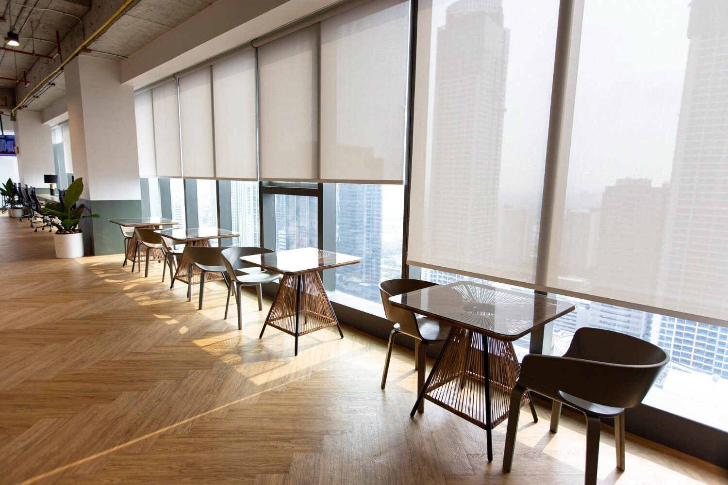 Roller Blinds or Other Window Blinds for Wholesale Buyers in Bengaluru