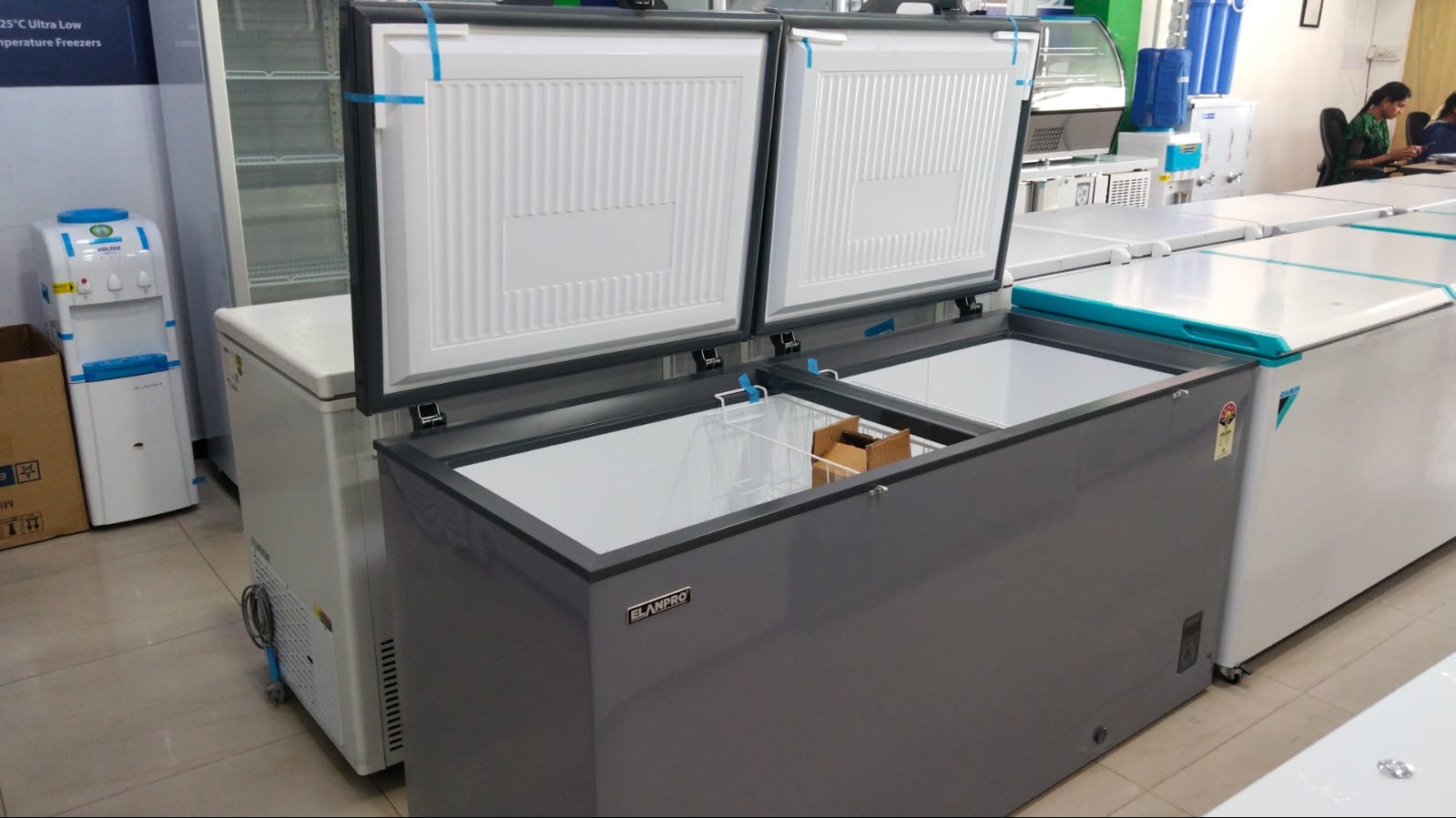 Elanpro Stainless Steel Deep Freezer in Tiruppur