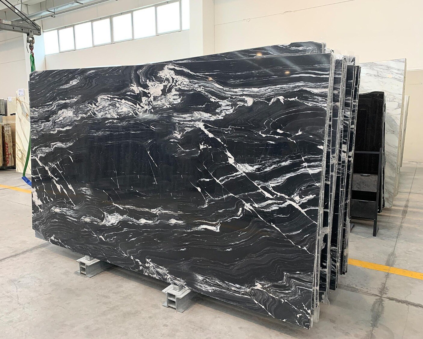 How to Choose the Right Thickness and Finish From a Marble Slabs Supplier
