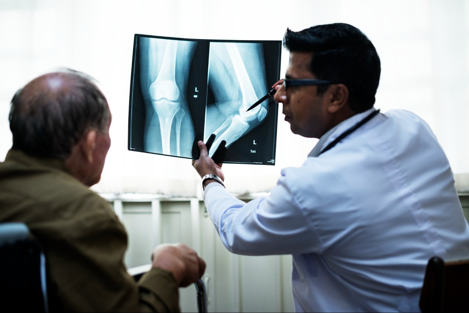 Orthopaedic Specialist in Bengaluru for Fracture Spine Joint and Sports Injury Care