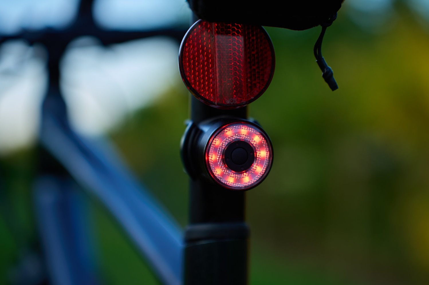 Solar Road Safety Blinkers What Buyers Should Evaluate Before Ordering
