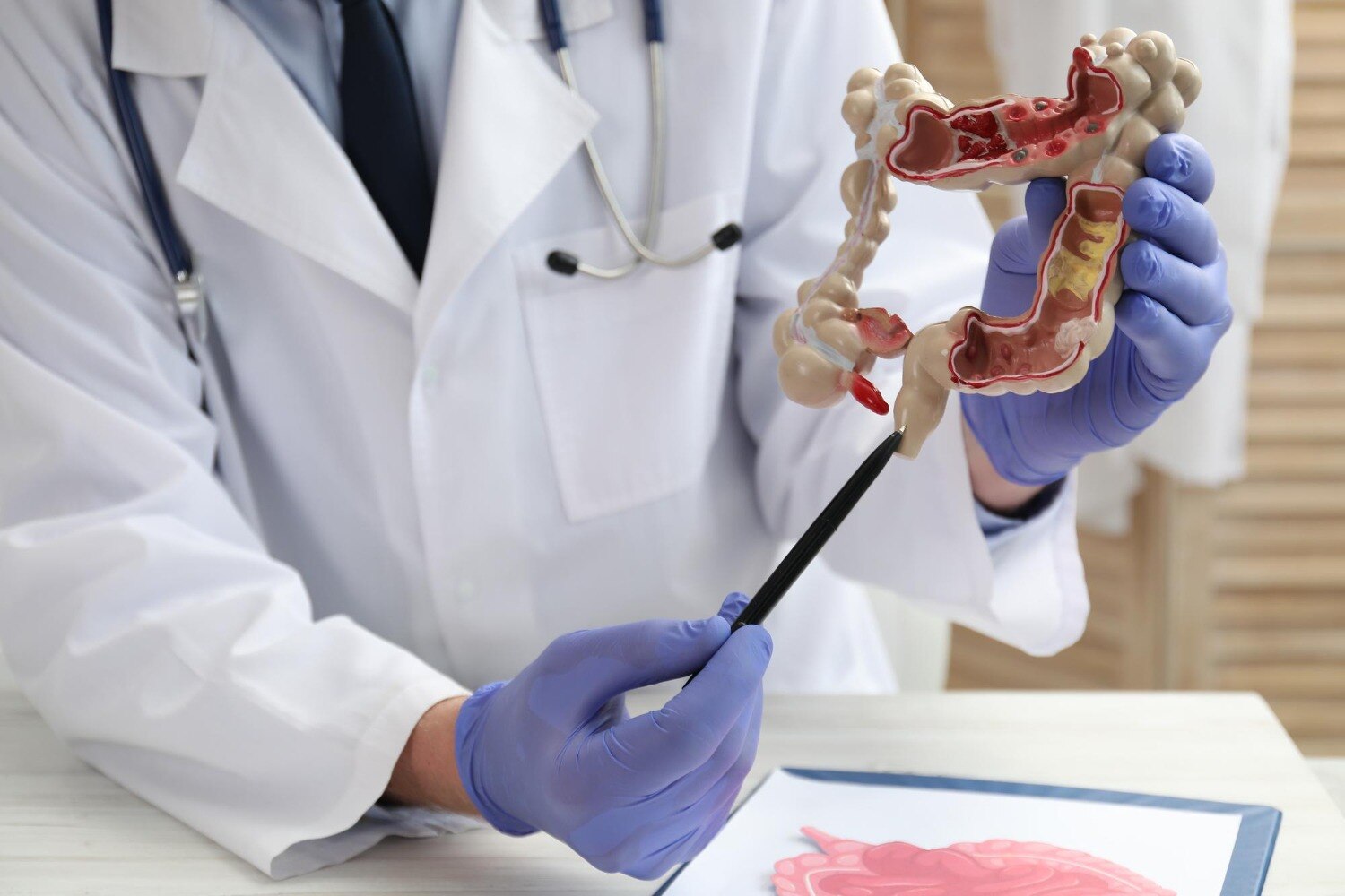 Lower GI Endoscopy or Inguinal Hernia Evaluation for Groin Symptoms