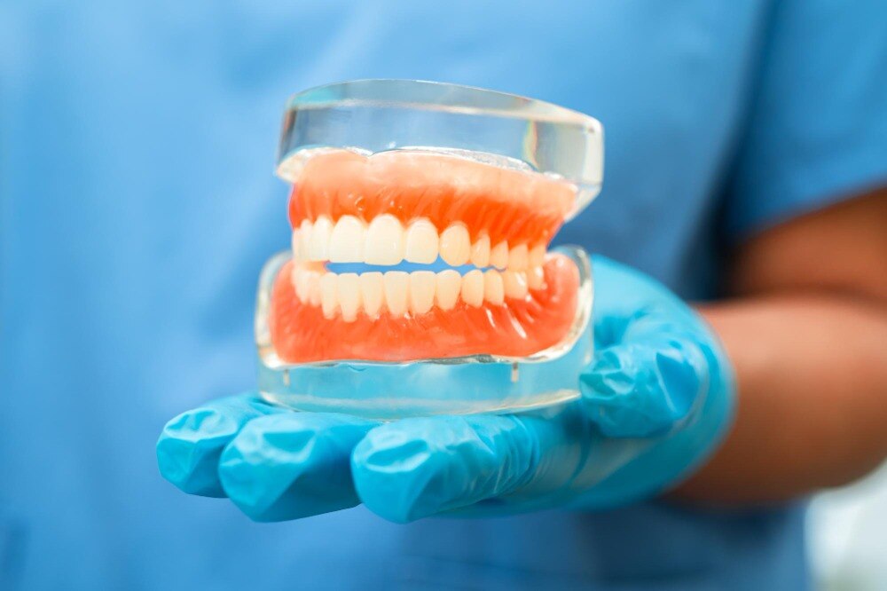 Complete Dentures or Partial Dentures Which Do I Need in Nashik