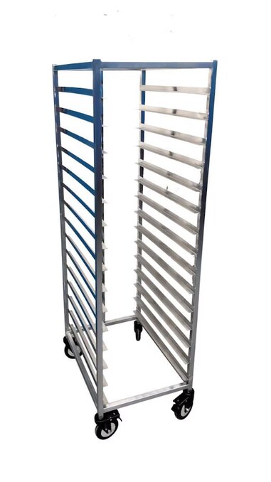 How to Choose Bakery Equipment Based on Production Capacity and Daily Workflow