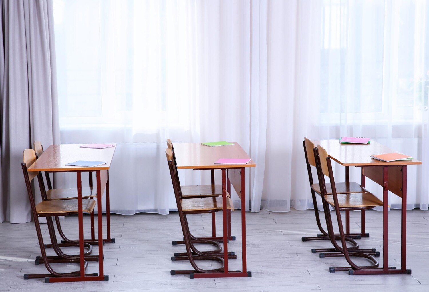 School Table and Chair Sets in Delhi What to Compare