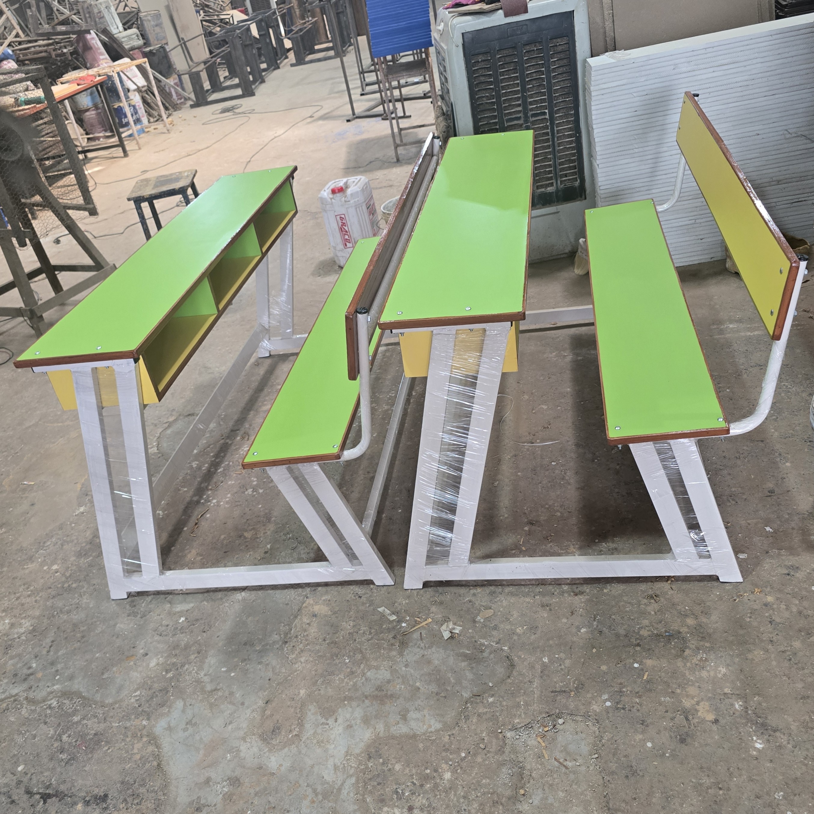 School Desk Manufacturers in East Delhi