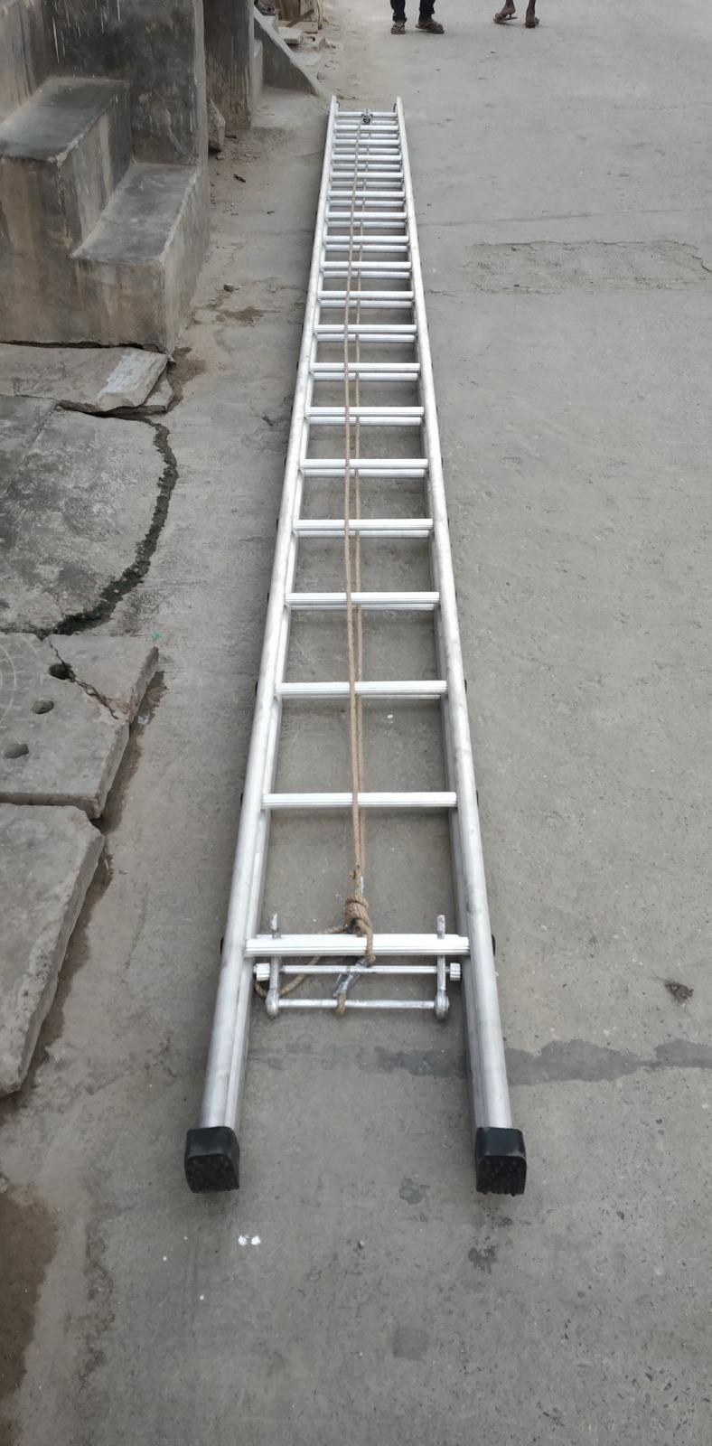 Aluminium Fire Extension Ladder.