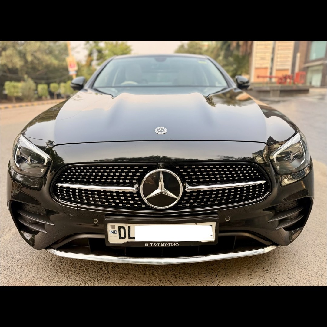 MERCEDES BENZ E 220D AMG LINE 2023 OCT.