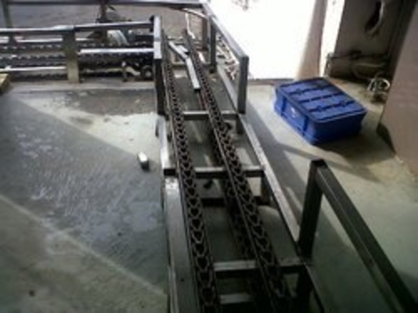 When Chain Conveyors Are Suitable for Heavy-Duty Industrial Material Handling