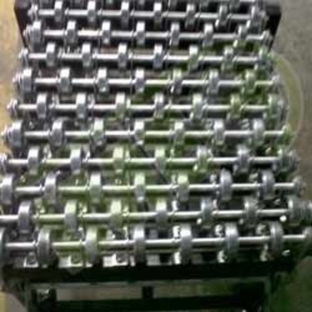 How Gravity Skate Wheel Conveyors Simplify Carton and Package Movement Without Powered Drives