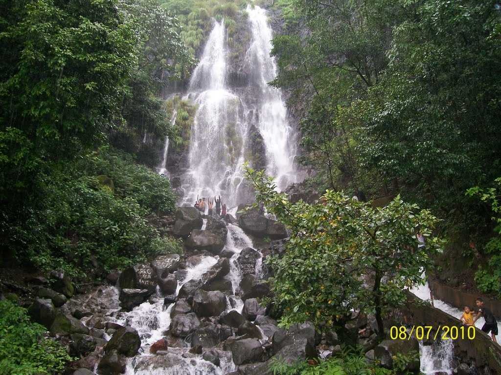 Tourist places in Maharashtra
Amboli
Amboli Tourism
Amboli lies in the Sahyadri hills in the Sind...