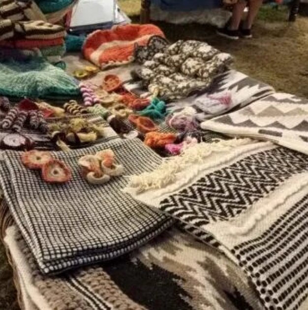 How Bikaner Wool Blended Carpets Benefit Delhi Wholesale Projects