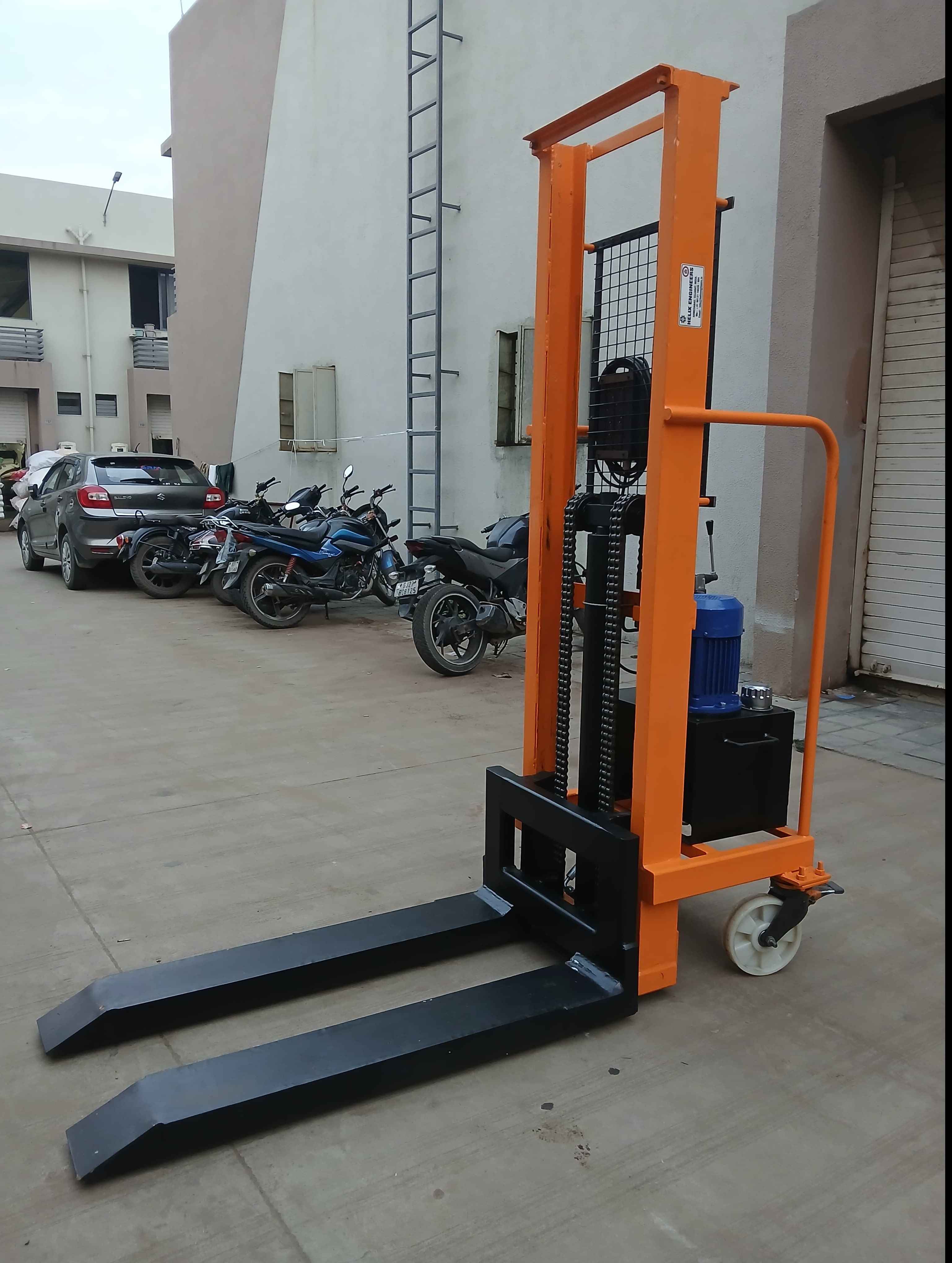 Struggling with Warehouse Loading, Unloading & Rack Stacking? Get an Electric Stacker | Helix Engine