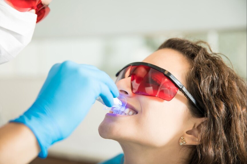 Philips Zoom Whitening Cost in Vikas Puri and Booking Options