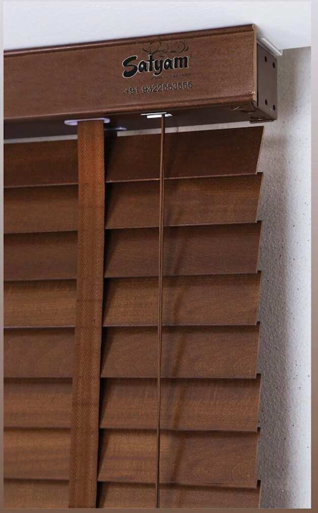Choosing Wooden Venetian Blinds for Better Light Control and a Natural Interior Look