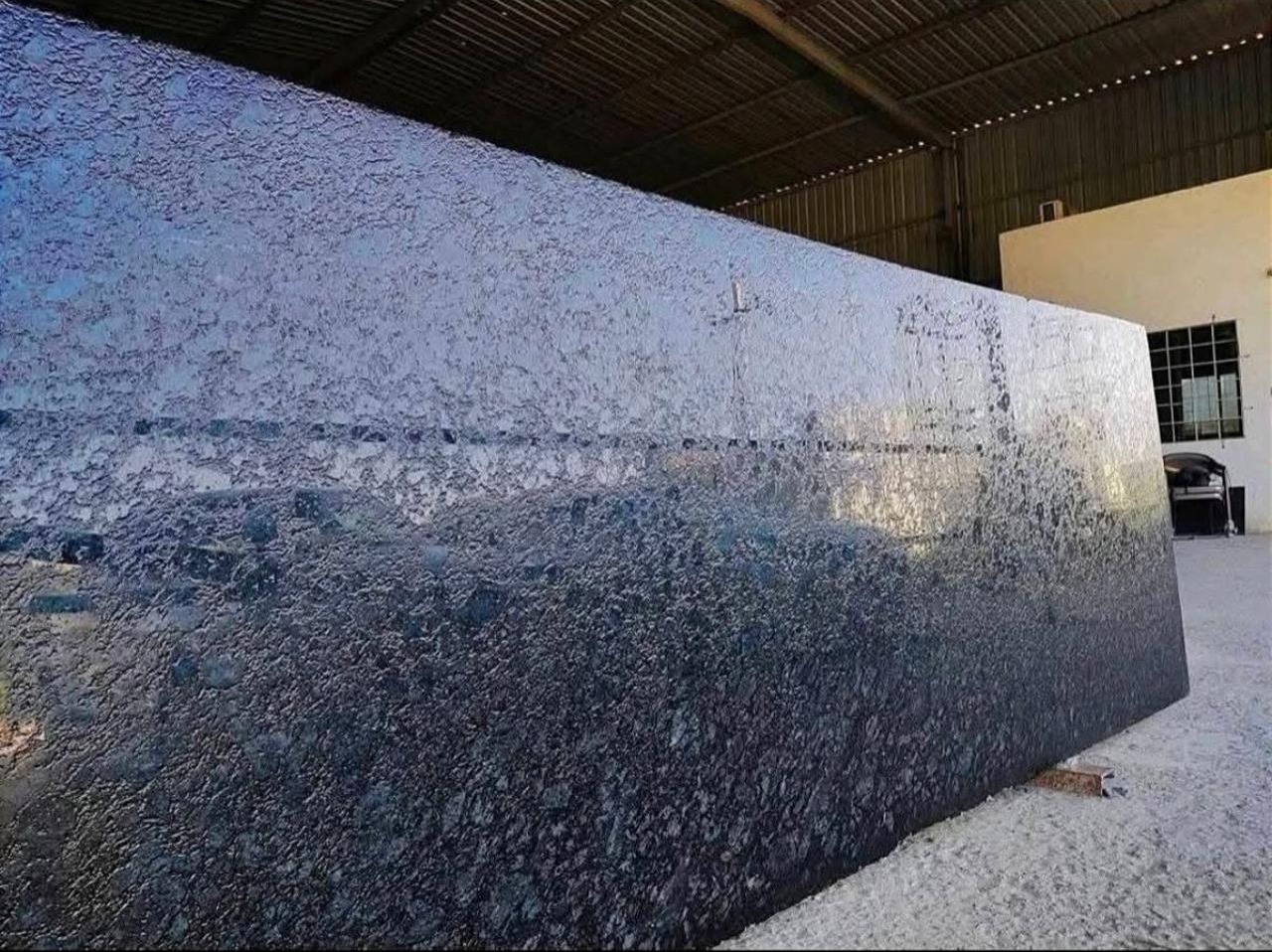 BLACK GRANITE LEATHER LAPATO ANTISKID FINISH