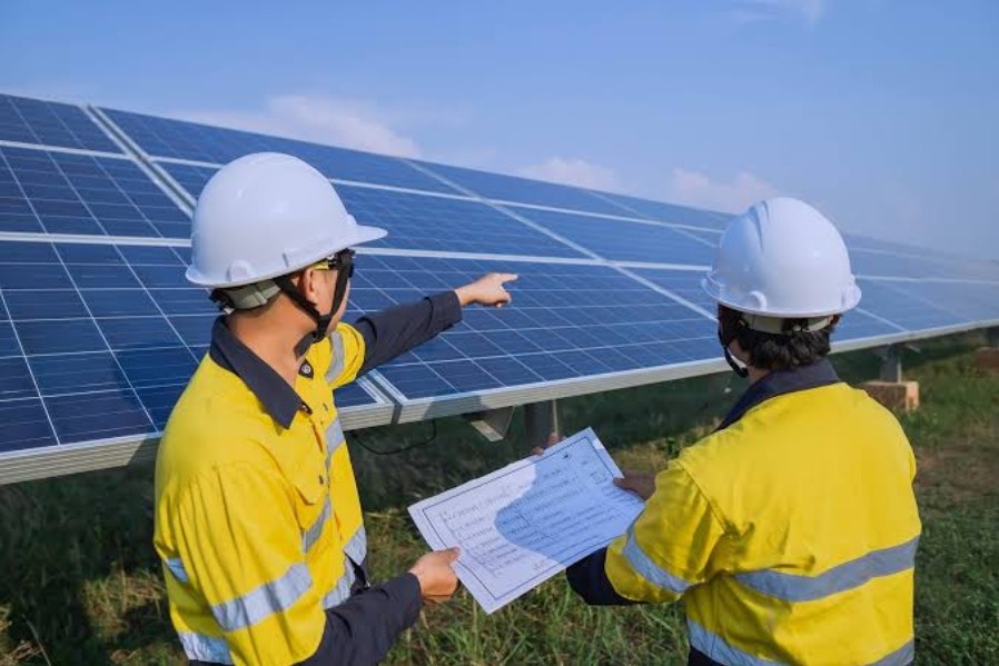 RESIDENTIAL SOLAR PANEL INSTALLATION IN JUHAPURA, AHMEDABAD