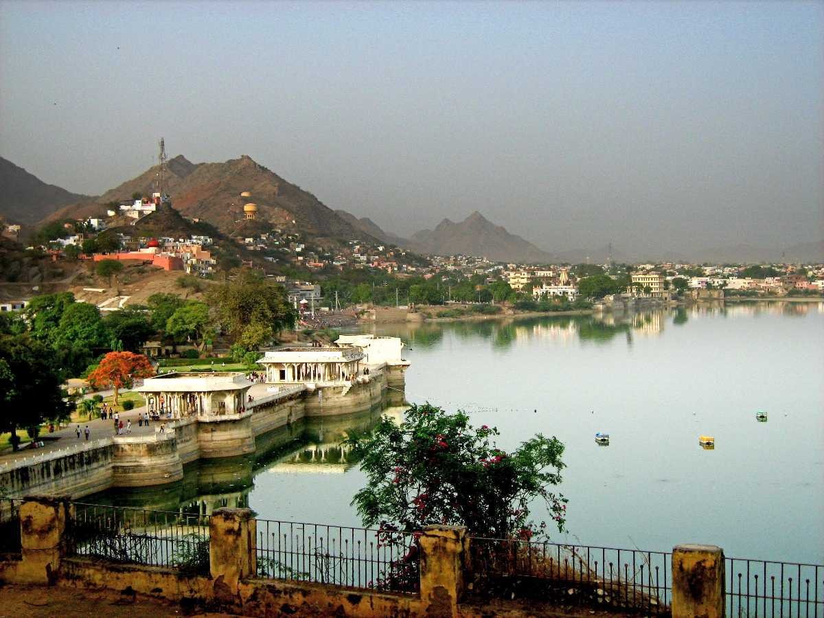 Places to Visit In Rajasthan
Ajmer
Ajmer Tourism
Surrounded by Aravali ranges, the city of Ajmer ...