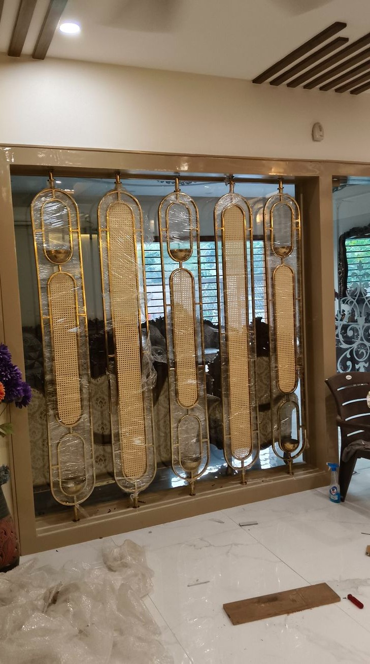 Elegant Decorative Partition Design with Cane Detailing | Kanchipuram