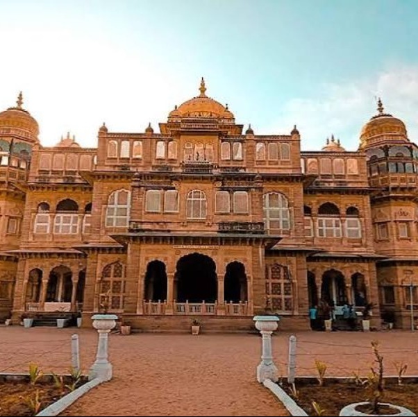 Places to Visit in Gujarat
Bhuj
Bhuj Tourism
Bhuj is known as a desert city, with a history dati...