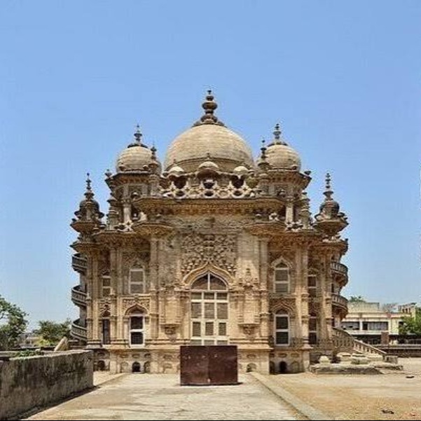 Places to Visit in Gujarat
Rajkot
Rajkot Tourism
Located in the western region of the country, R...