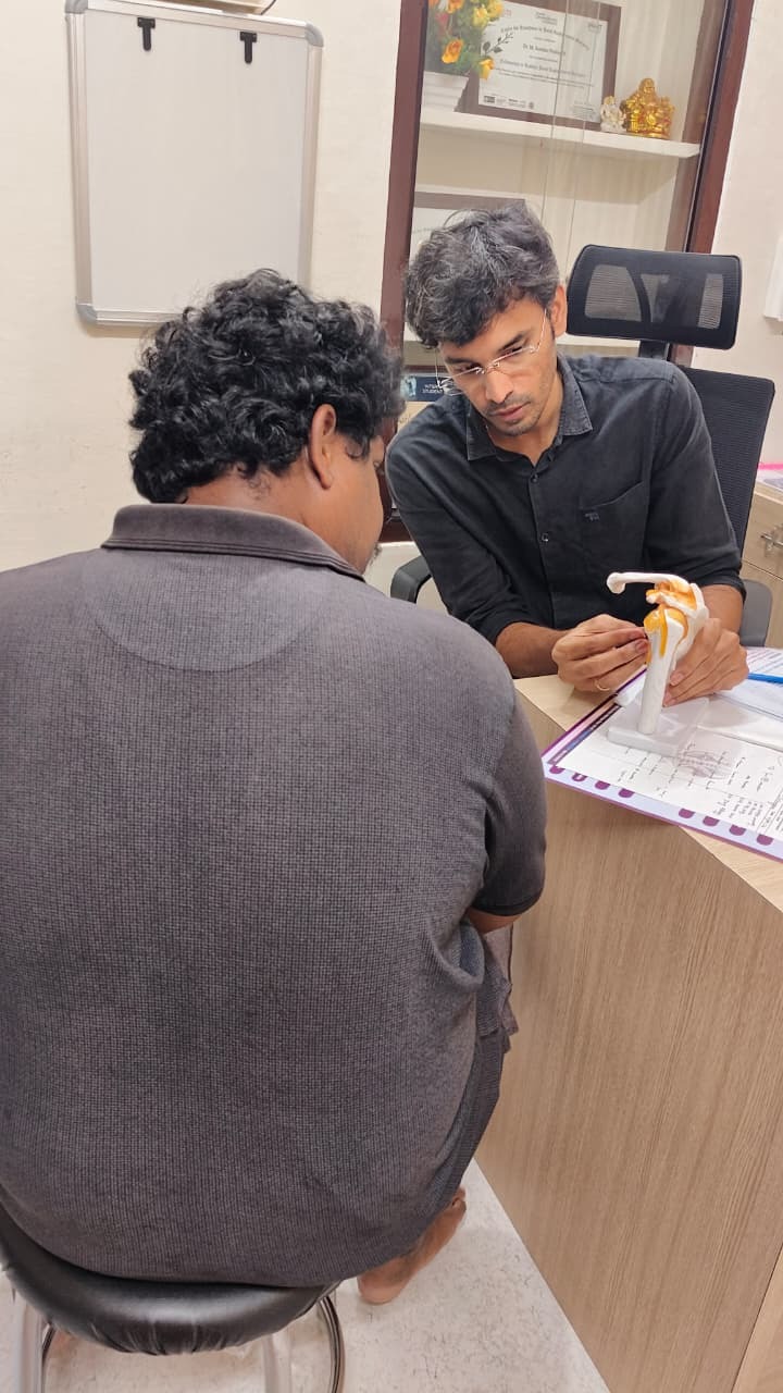 Arthroscopy doctor Puthur main image