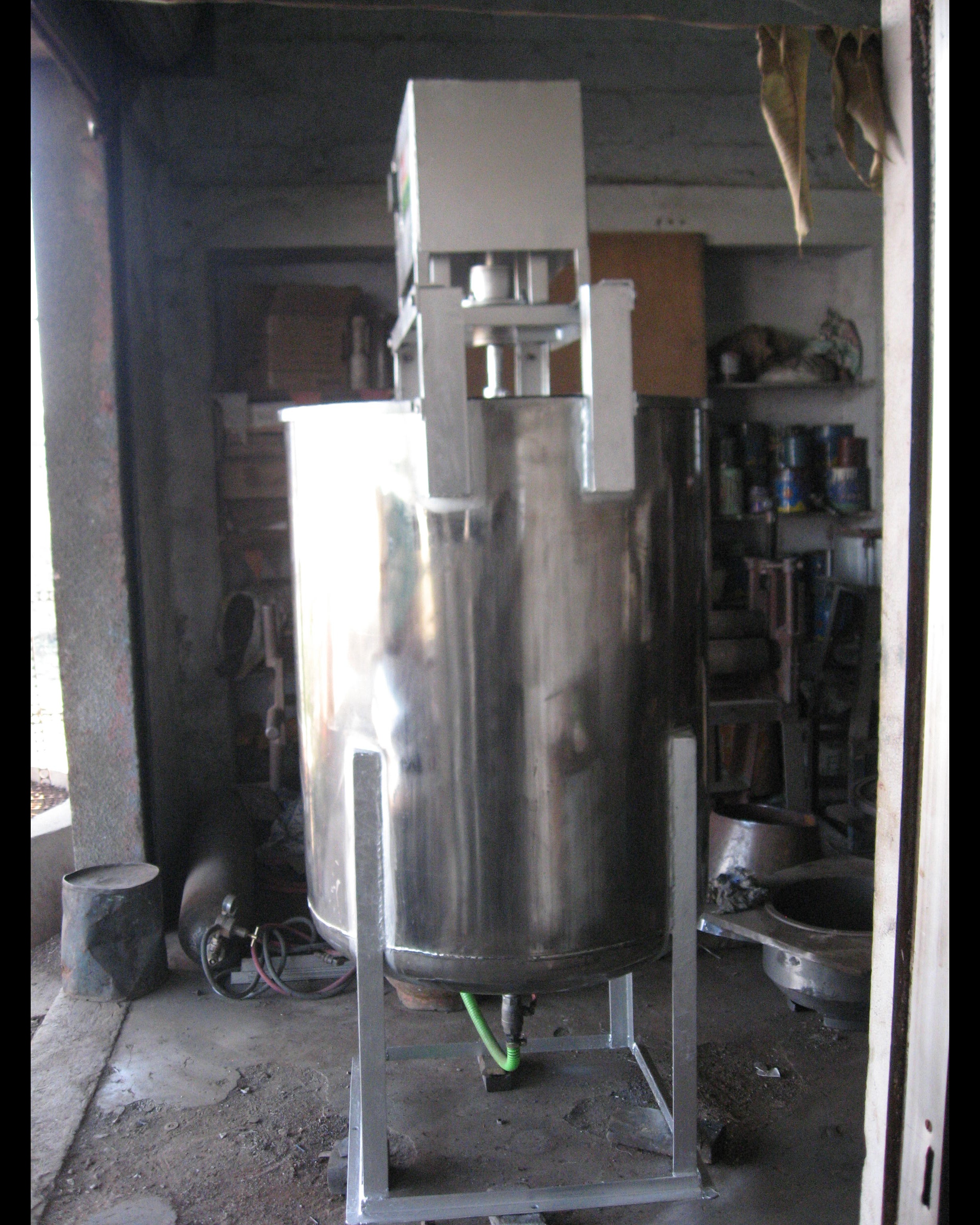 Stainless steel stirrer machine manufacturer and supplier in Nagpur, Bhandara, Gondia, Chandrapur, G...