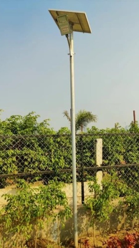 6 Meter Hot-Dip Galvanized (GI) Tubular Pole with 16W Integrated Solar Street Light in Nagpur