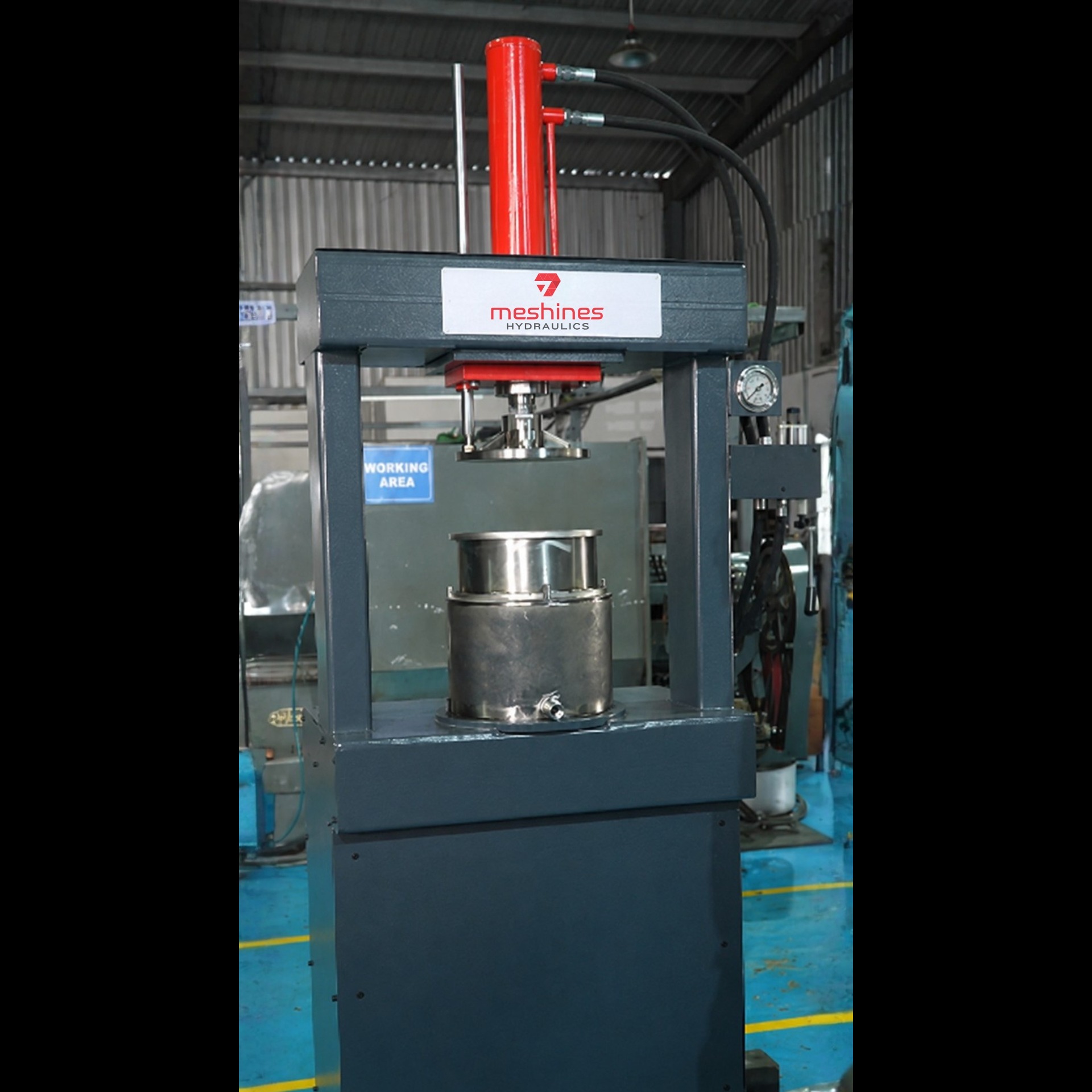 Milk Extractor – Industrial Equipment Solutions