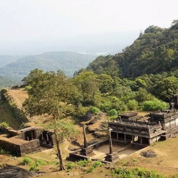 Places to visit in Karnataka
Shimoga
Shimoga (Shivamogga) Tourism
With nature in its full bloom, ...