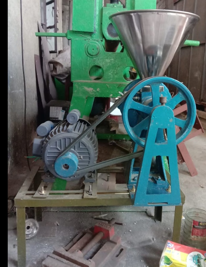 Wet dal grinding machine manufacturer and supplier in Nagpur, Bhandara, Gondia, Chandrapur, Gadchiro...