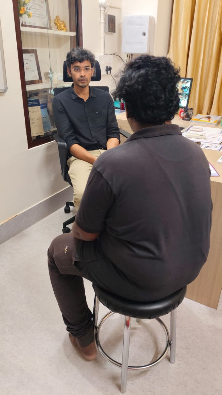 Knee injury specialist Tennur main image