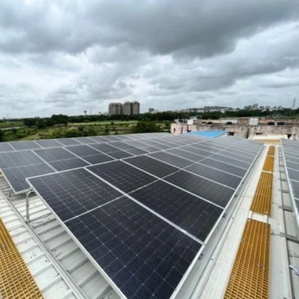 RESIDENTIAL SOLAR PANEL INSTALLATION IN TARAPUR, GUJARAT