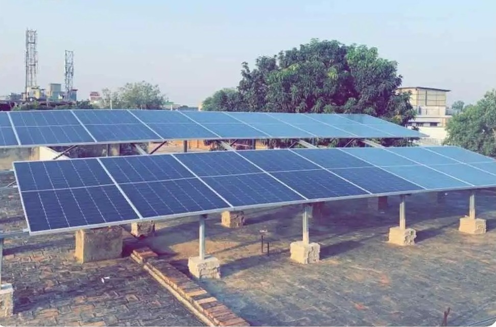 RESIDENTIAL SOLAR PANEL INSTALLATION IN UMBERGAON, GUJARAT
