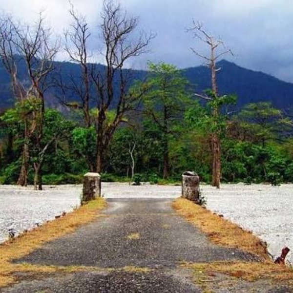 places to visit in West Bengal
Rajabhatkhawa
Rajabhatkhawa Tourism
Known largely for being adjac...