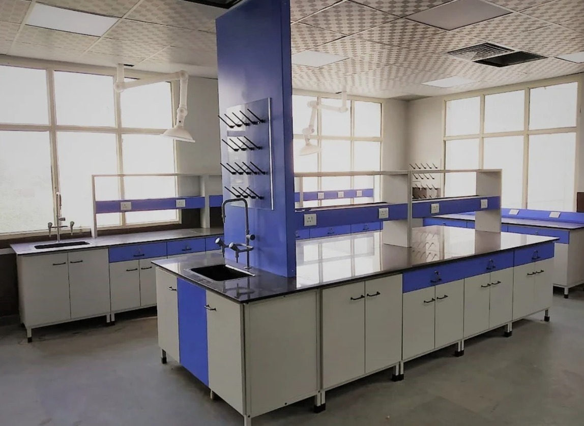 safety compliant chemical stor