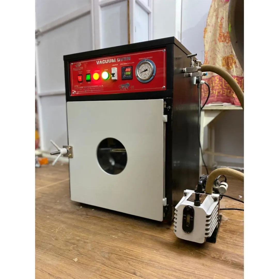 ELECTRICAL RECTANGULAR VACUUM OVEN, CAPACITY: 20*2...