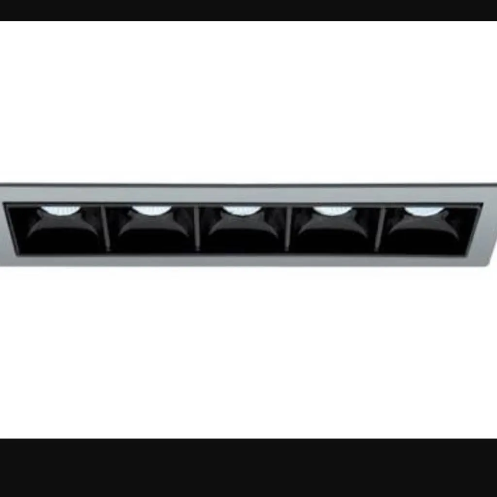 Recessed installation in false ceiling with 1 to 2...
