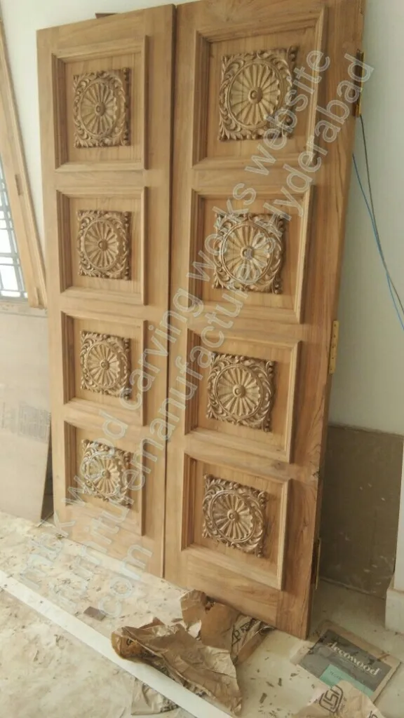We're manufacturer supplier for Wooden double door...