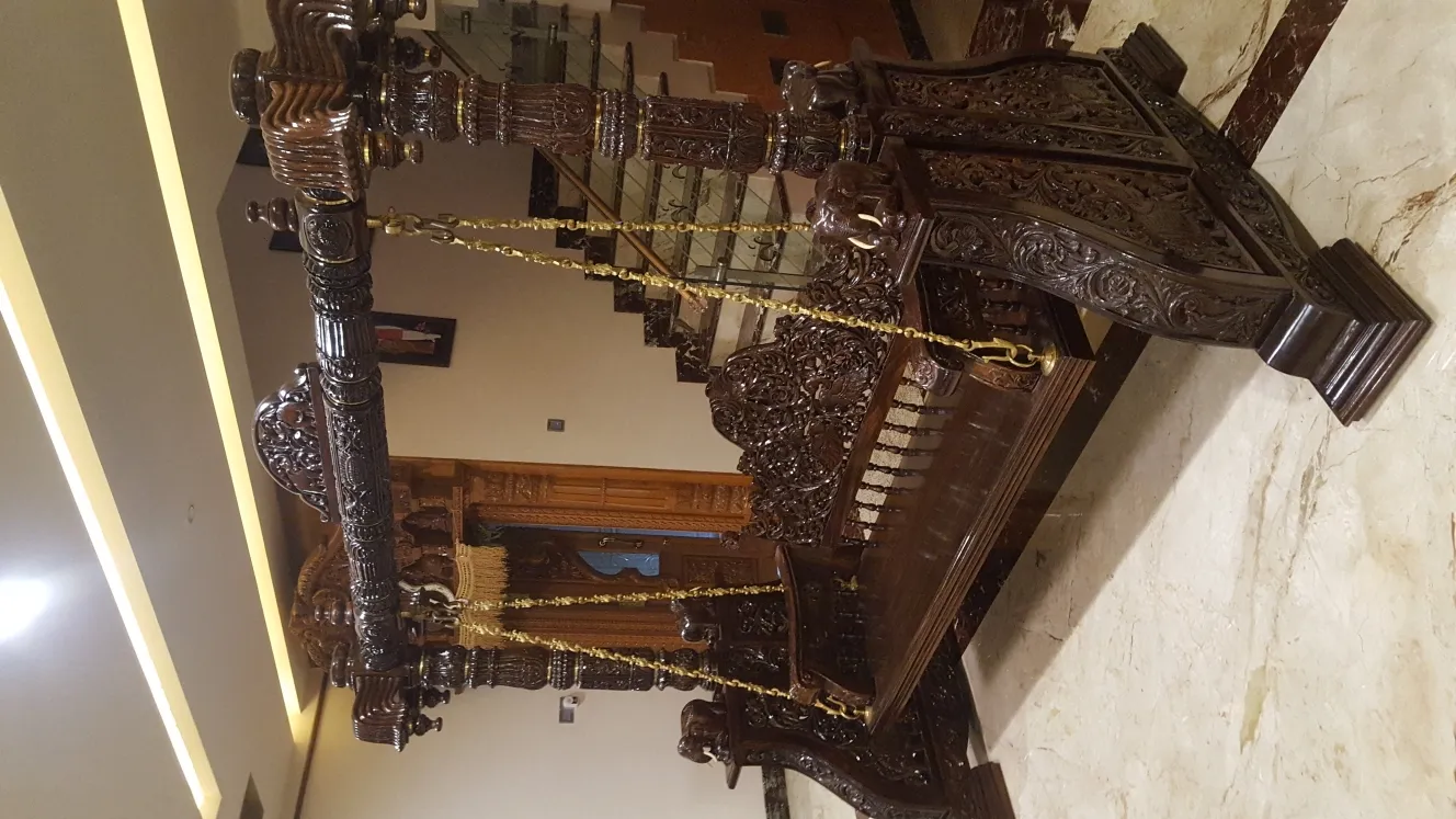 Rosewood Carving Swing,
Rosewood swing in siz...