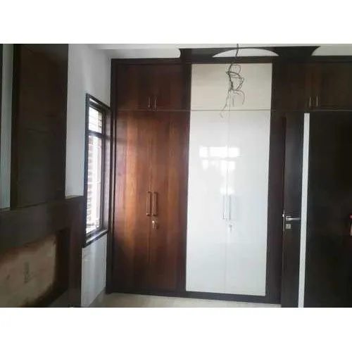 We are the Leading Office Table Manufacturer In Co...